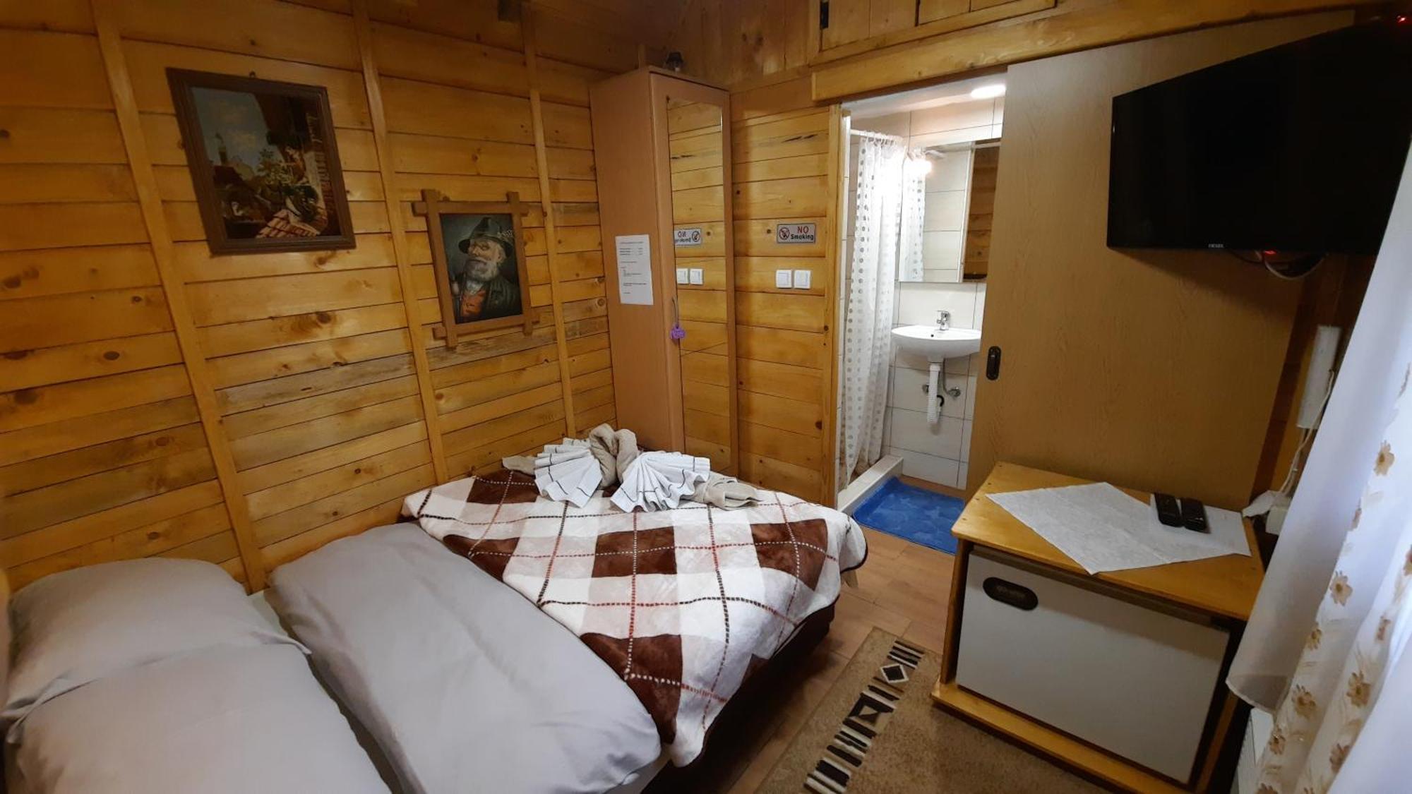 ホテル Etno Selo Eden Zeravacki Potok 部屋 写真